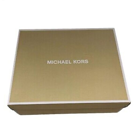 🌟NEW🌟 Michael Kors Glitter Silver Pump - Picture 5 of 5